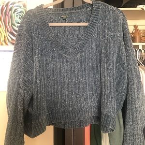 Crop top sweater